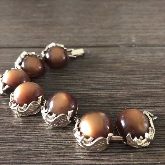 Vintage brown & gold round stone linked bracelet - Picture 2 of 3